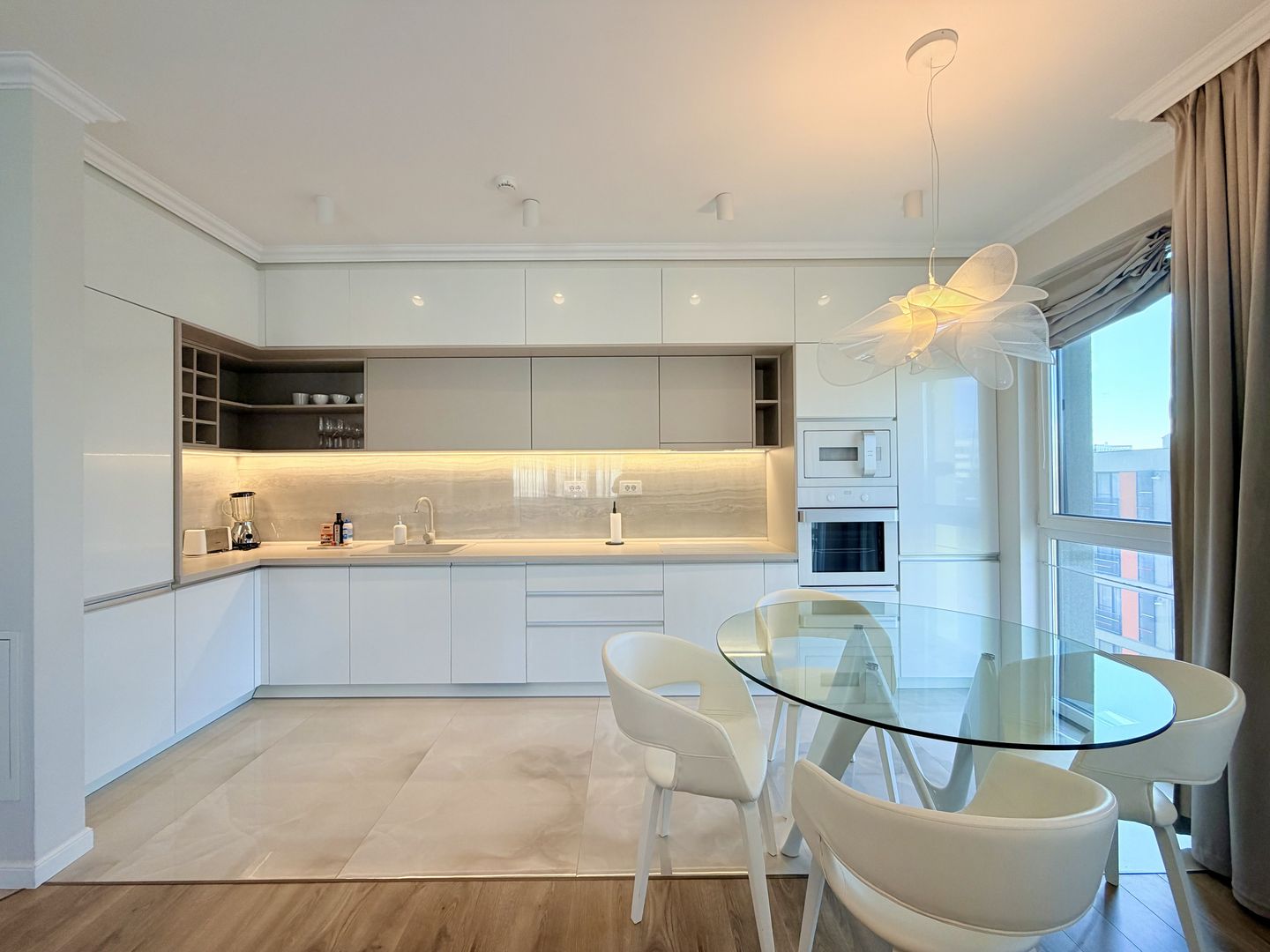 Penthouse cu 2 camere in zona Torontalului - Iris , cu loc de parcare - Poză 3