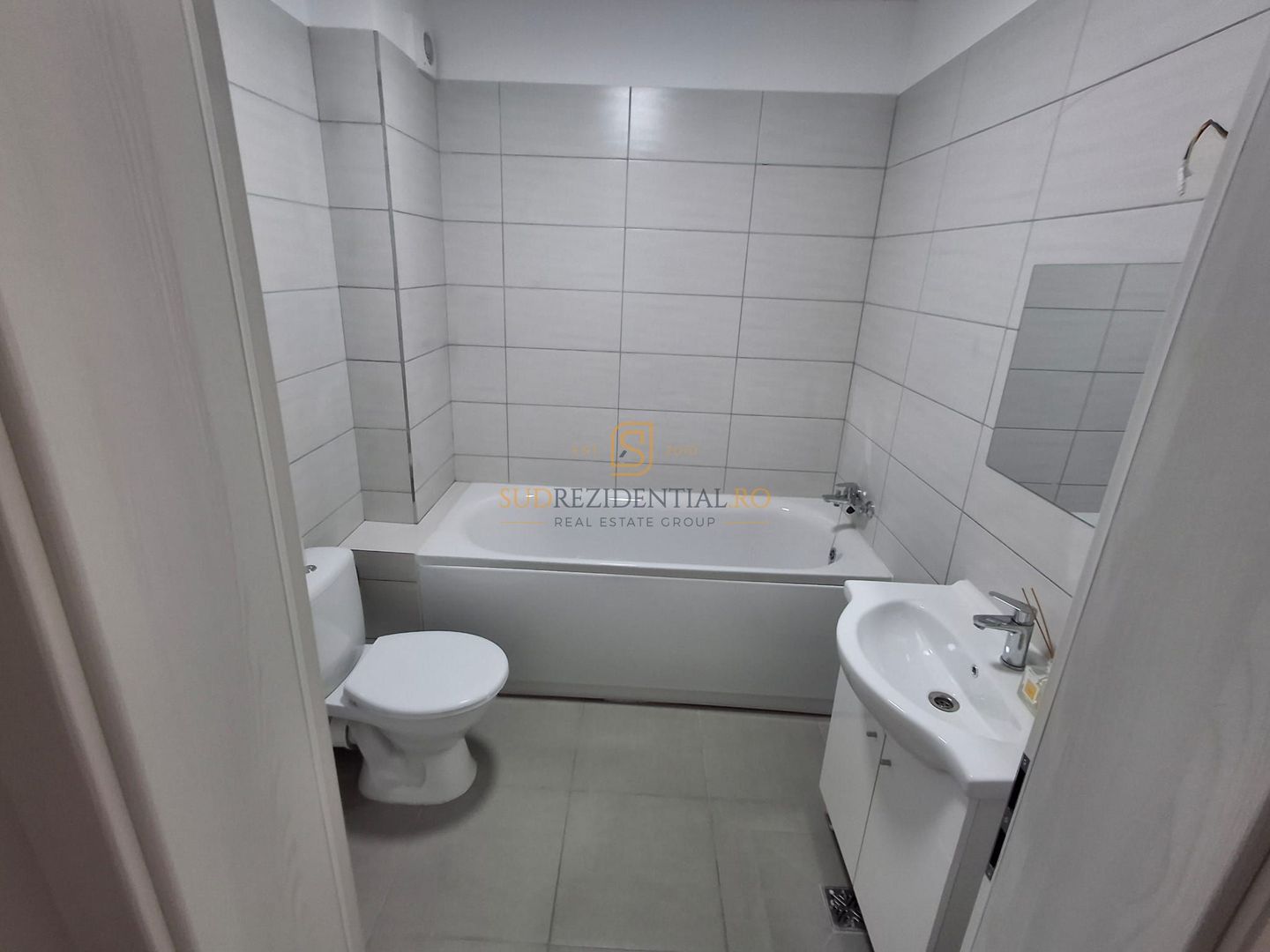 Garsoniera spatioasa, prima inchiriere, metrou Berceni, Biruintei - Poză 12