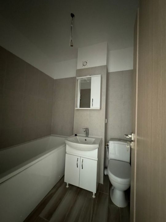 Apartament 2 camere decomandat finalizat, acte, TVA inclus - Poză 12