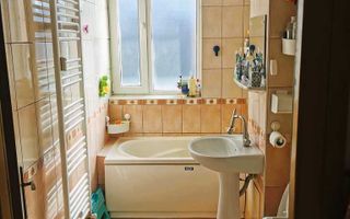 Apartament cu o cameră, garaj, zonă accesibilă, ideal cuplu. - Poză 6