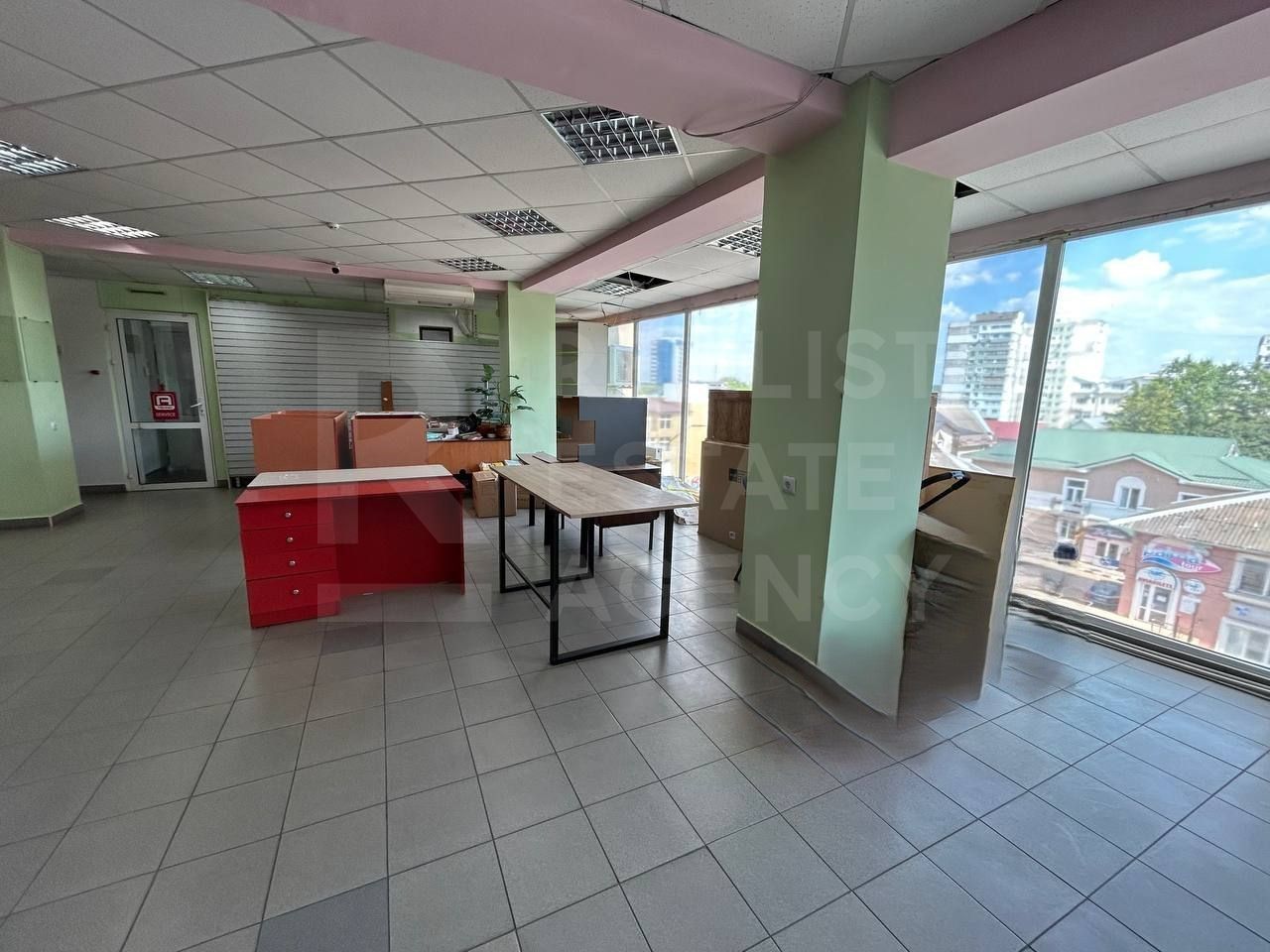 Chirie, spațiu comercial, 274 mp str. Ștefan cel Mare, Bălți - Poză 3