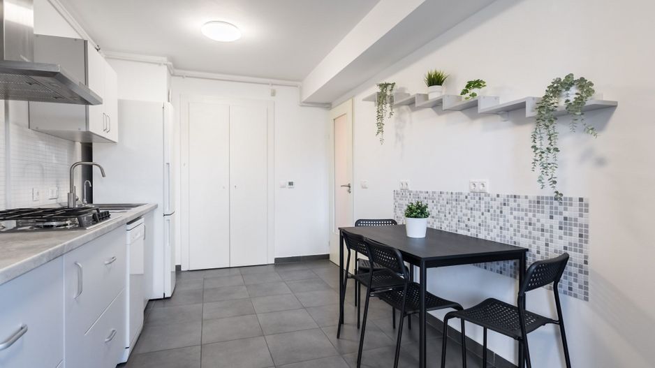 COMISION 0% - Apartament 4 camere superb 130mp, cu terasa, in incinta Green Lake - Poză 12