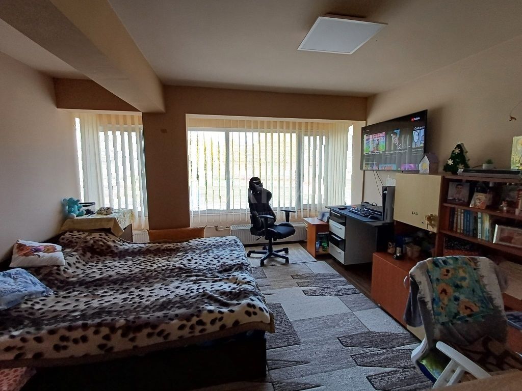 Apartament 2 camere, mobilat – Florești, - Poză 1