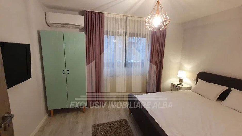 Inchiriez apartament 2 camere zona Cetate - Poză 5