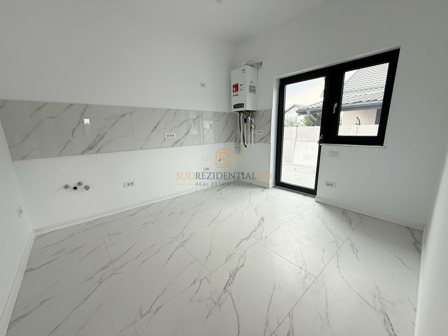 Casă individuală 3 camere | Parter | Curte 320 mp | Berceni - Poză 6