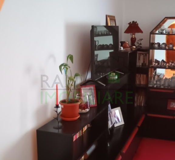 Apartament spațios cu 3 camere, 78 mp, 2 băi și 2 balcoane – Vlahuta - Poză 8