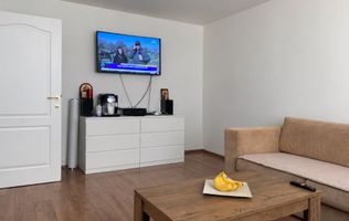 Brâncoveanu  Garsonieră parter inalt,  4 etaje, bloc anvelopat