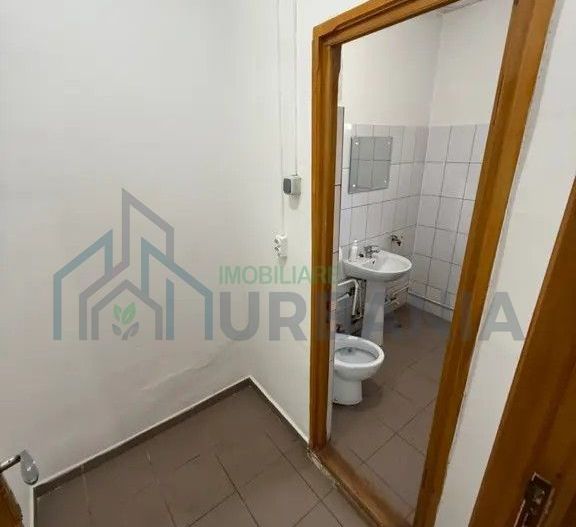 Spațiu comercial de închiriat, 58 mp, parter, stradă principală, Podu Iloaiei - Poză 5