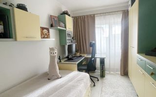 Vând apartament 3 camere | Zonă centrală - Poză 6