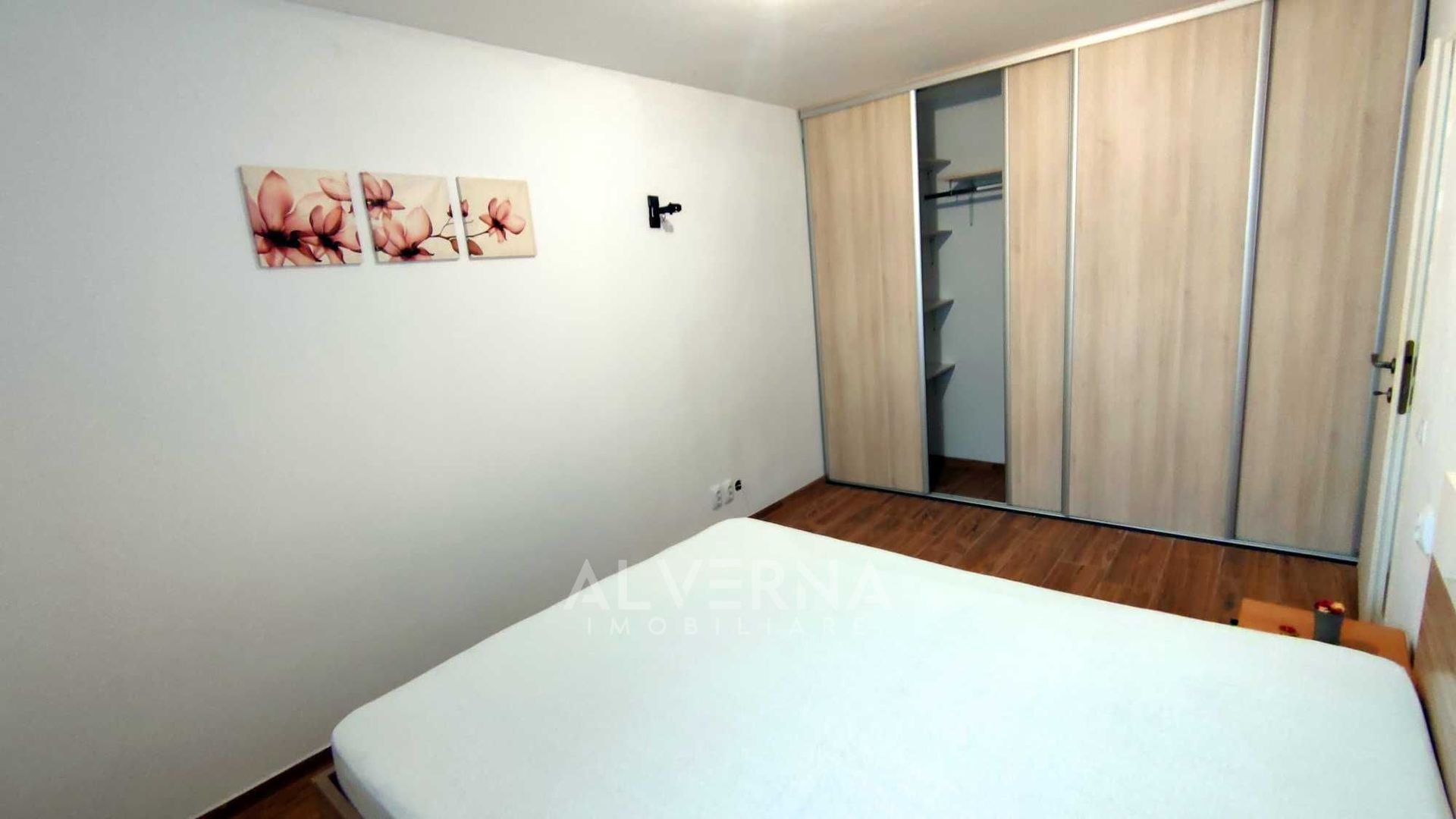 Apartament 5 camere | 105 mp | terasa | parcare | demisol | Campului - Poză 3