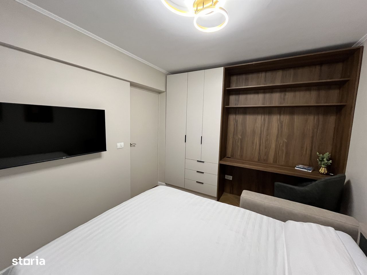 Inchiriere apartament 4 camere vedere parc - Poză 11