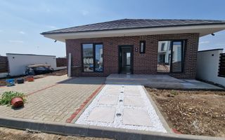 Case parter 300 mp curte Comision 0 - Poză 1