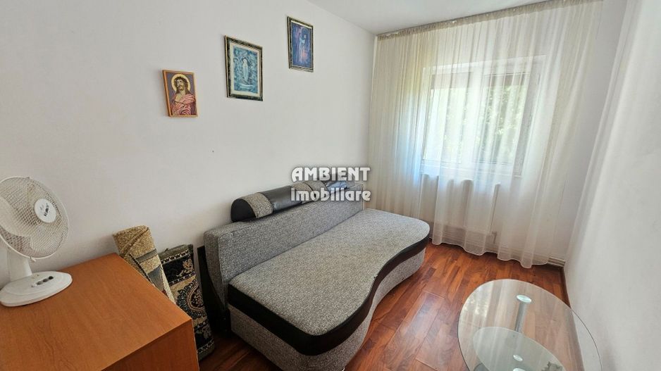 Apartament cu 3 camere, etaj 3, zona TRAIAN - RECUMED; - Poză 4