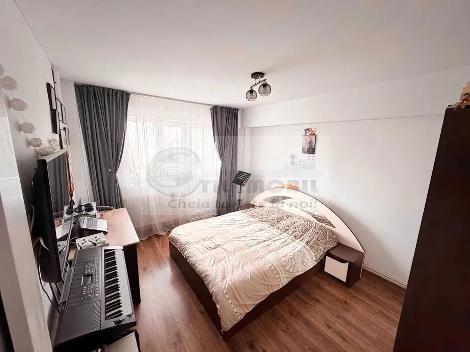 Ap decomandat 3 camere – Tătărași, 75 mp, locație excelentă 140000 EUR - Poză 1