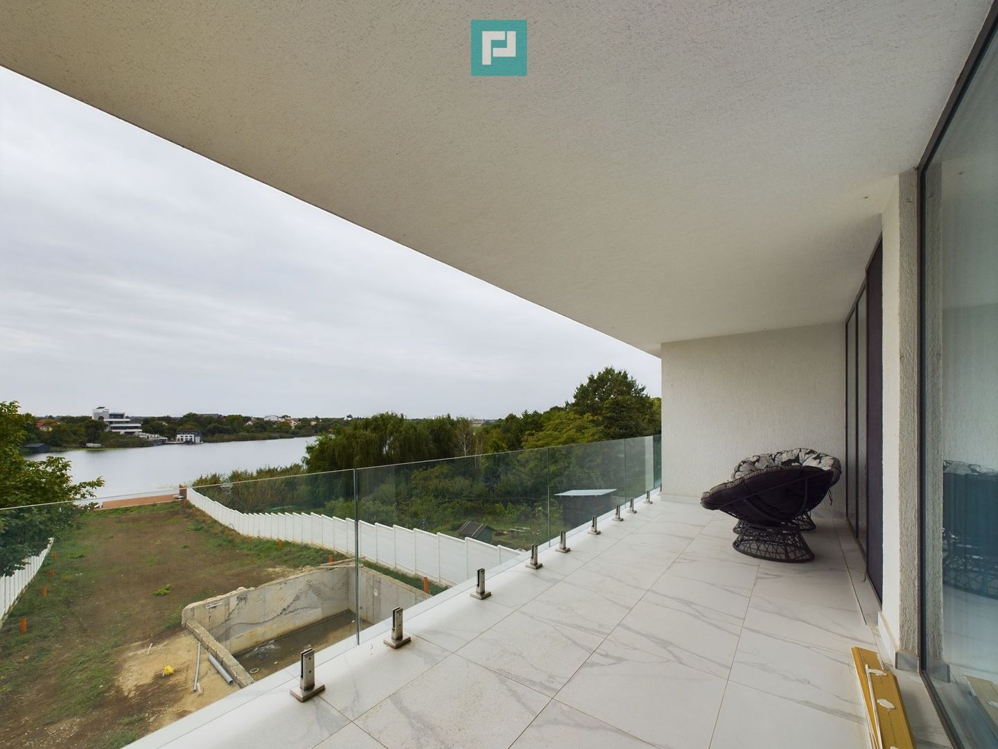 Vilă extravagantă pe Lacul Snagov - Poză 28