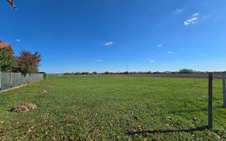 Teren Vetis, 2 parcele de 800mp , zona linistita cu strada asfaltata - Poză 1