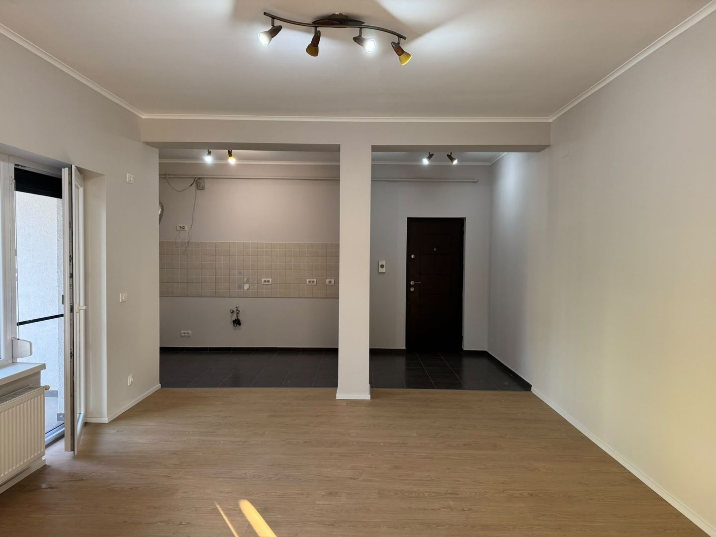 Braytim | 3 Camere | Centrala proprie | Loc de parcare | Renovat  recent - Poză 7
