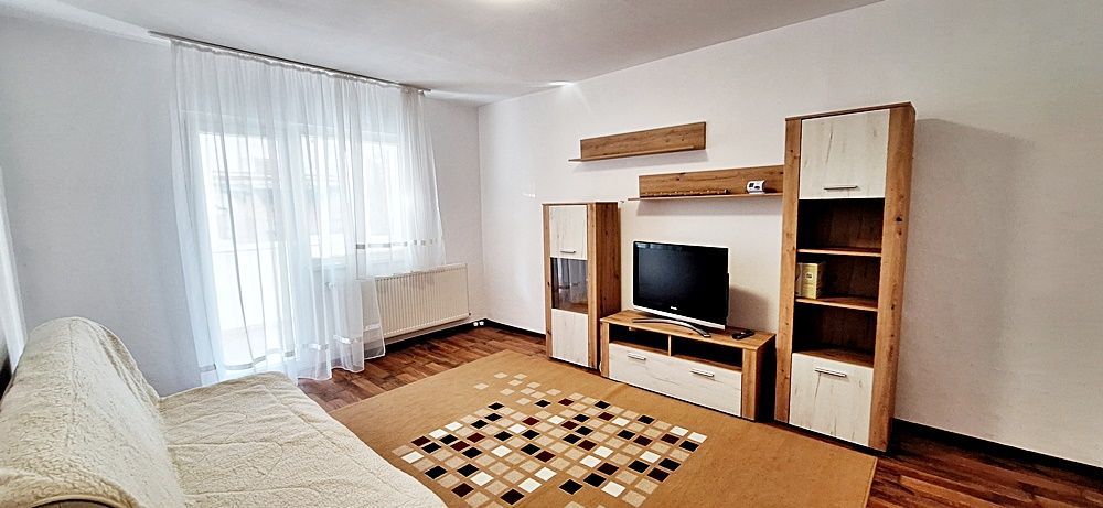 Brasov Centru, langa CEC, apartament 2 camere decomandat, 107000 euro - Poză 1