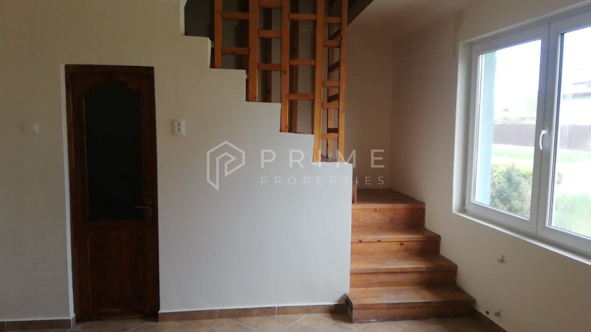 Casă renovată 2025, teren și curte comună – Sângeorgiu de Mureș - Poză 1