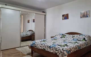 Casă cu garaj, panouri solare și încărcare auto electrică- Zalău - Poză 9
