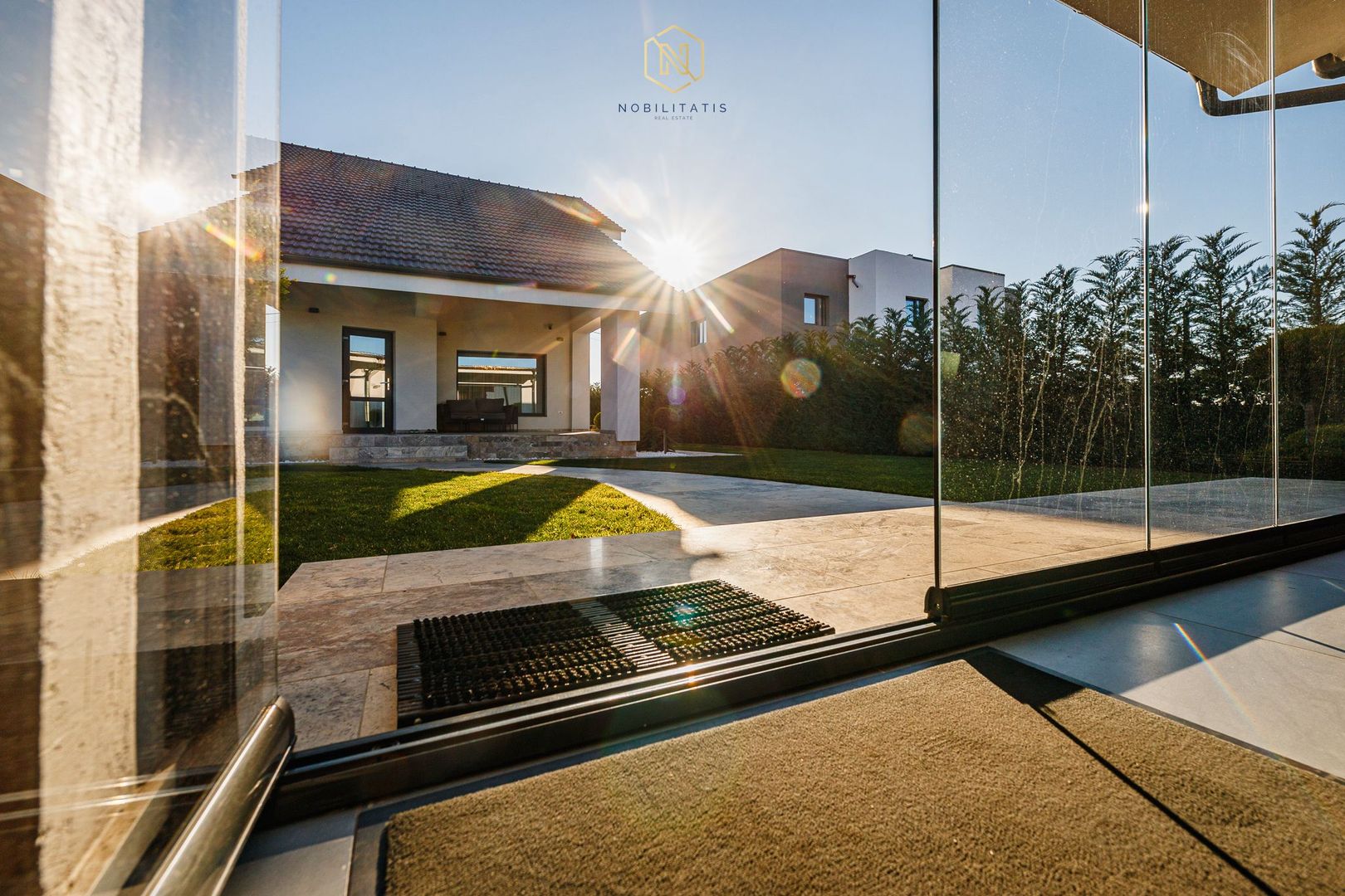 O Capodoperă Arhitecturală, Oferind Eleganță și Confort - Dumbravita - Poză 41