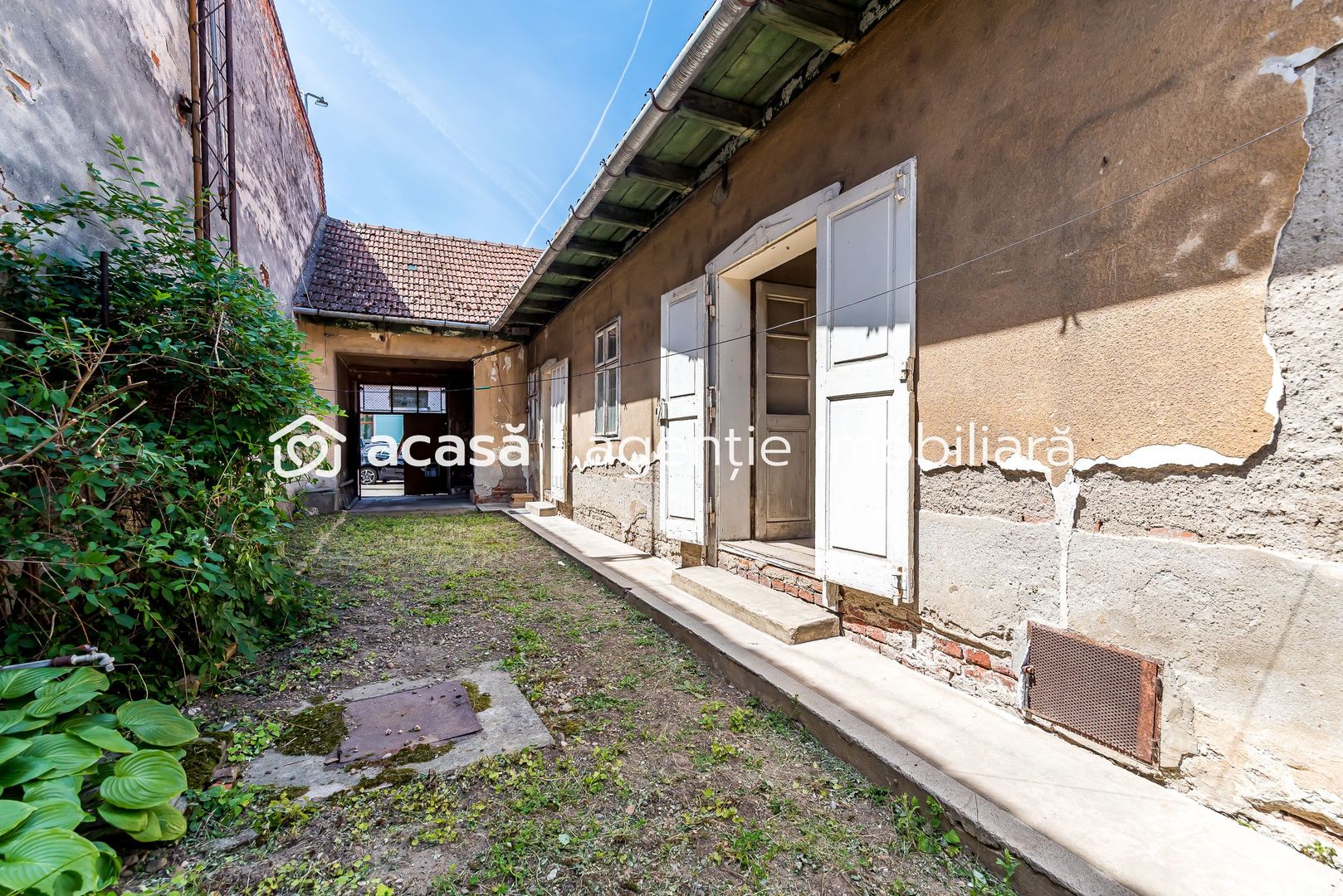 Casă solidă din cărămidă cu potențial EXCEPȚIONAL pe Calea Timișorii - Poză 9