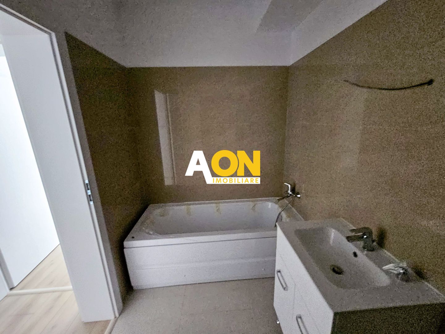 Apartament 3 camere, bloc nou, 63 mp utili + balcon, zona Centru - Poză 7