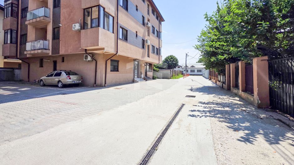 Garsonieră modernă 30 mp, Str. Cooperativei, cu balcon și parcare - Poză 1