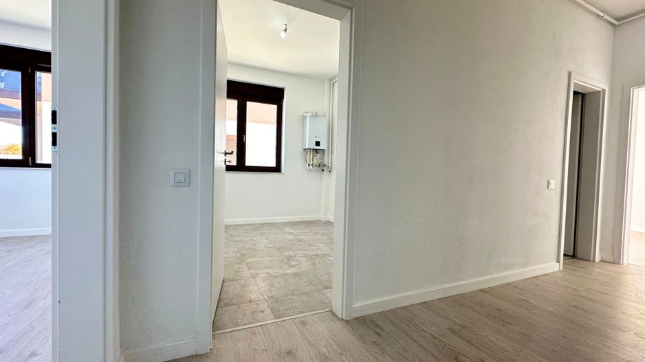 Apartament 2 camere 60 mp cu geam la baie lângă Paradisul Acvatic - Poză 10