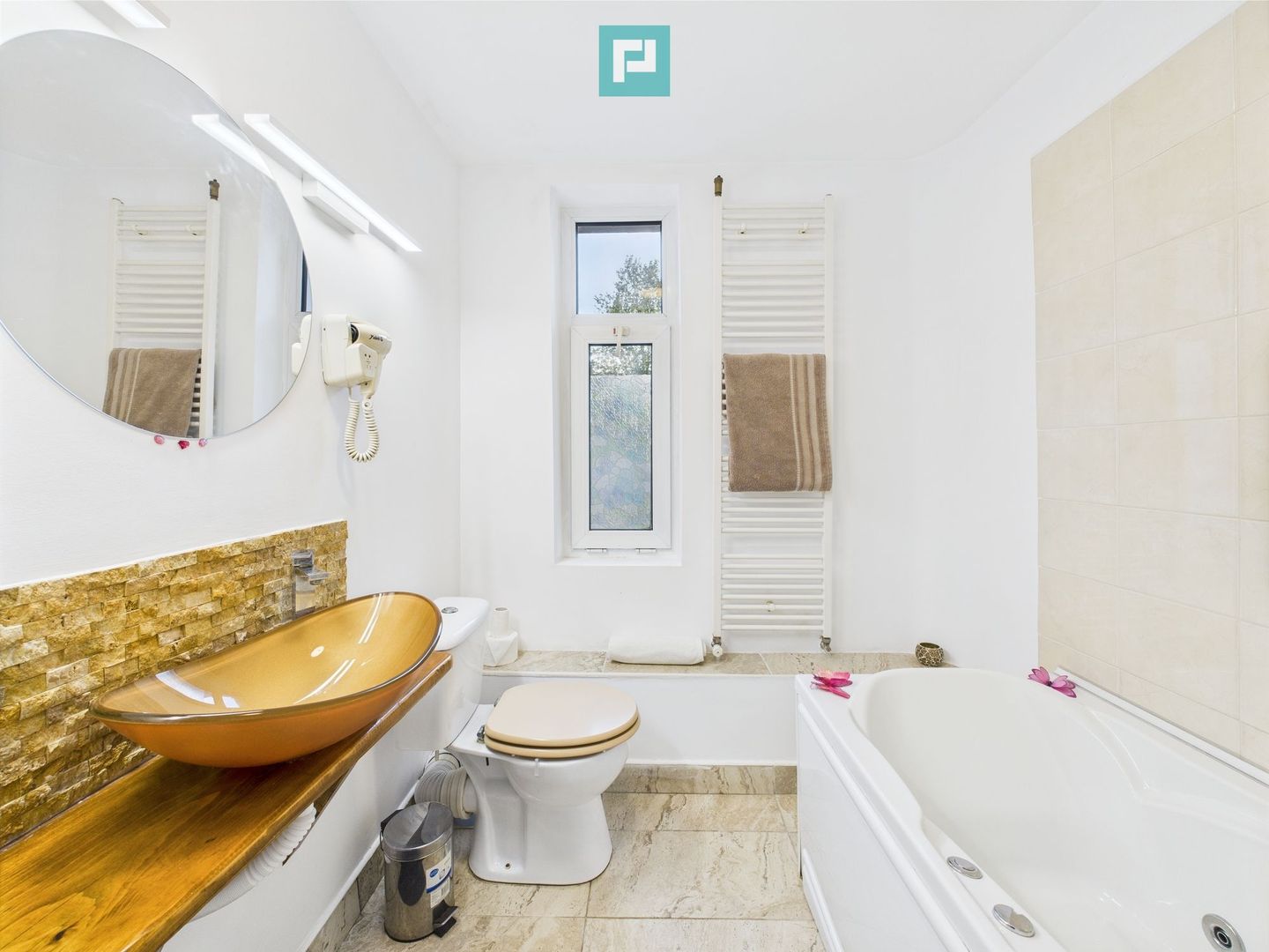 Proprietatea ideala pentru investitie sau locuit pe Str. 16 Februarie - Poză 30