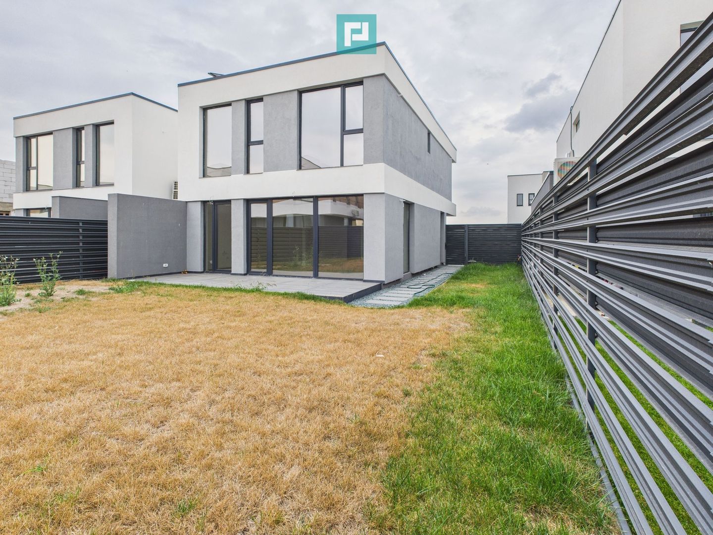 Casă în ansamblu rezidențial cu 5 camere, Tunari, aproape de oraș - Poză 26