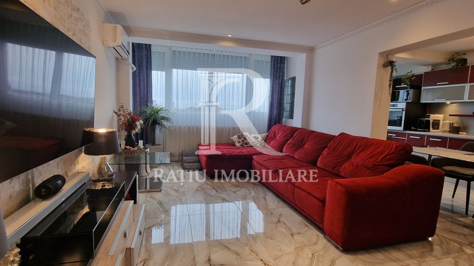 Apartament cu 3 camere | Ascensor | Rogerius | Oradea - Poză 2