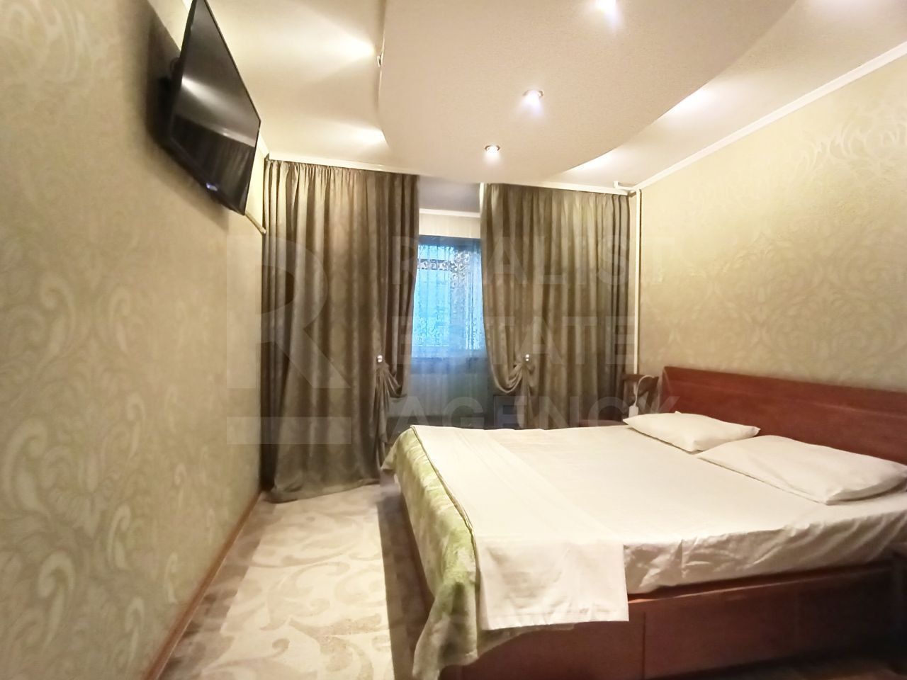 Chirie, apartament, 3 camere, str. Liviu Deleanu, Buiucani - Poză 1