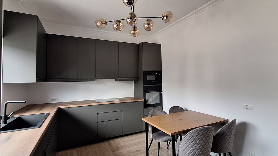 Duplex frumos cu arhitectura mediteraneana - Poză 9