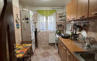 VANZARE - APARTAMENT | 3 CAMERE |  PIATA -UNIRII - Poză 6