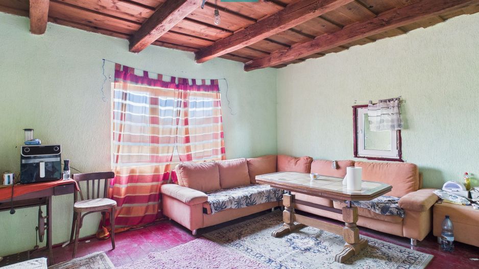 Casă cu 3 camere în localitatea Berindia, Arad - Poză 3