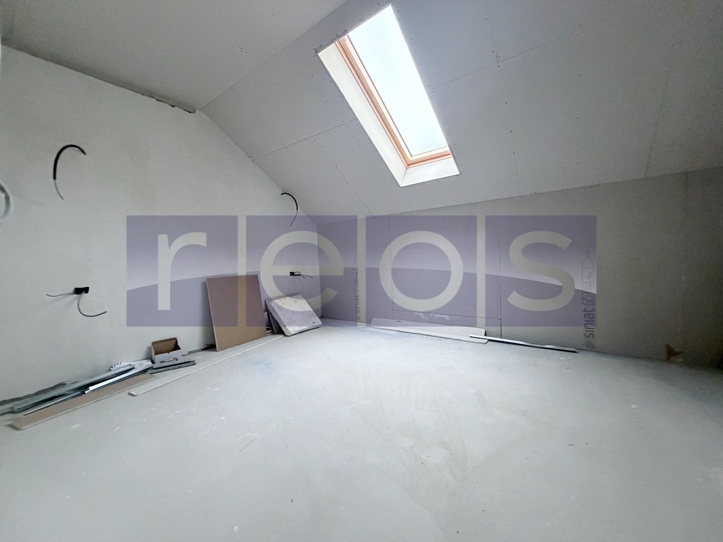 VANZARE 4 CAMERE | 136 MP UTILI | LOC DE PARCARE INCLUS | JIULUI - Poză 6