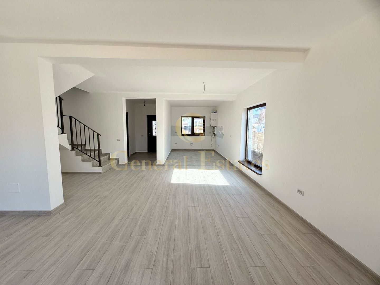 Casă tip duplex de vânzare – Cartier Izvor, Brașov Intabulata. - Poză 3