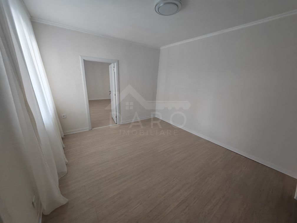 Casa de inchiriat zona centrala-ideal pt 4 studenti - Poză 2