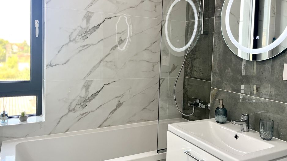 Apartament 3 camere, elegant, la prima închiriere, în zona Lipovei - Poză 21