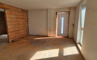 Vanzare apartament cu 1 camera in Sannicoara, cu gradina proprie. - Poză 2