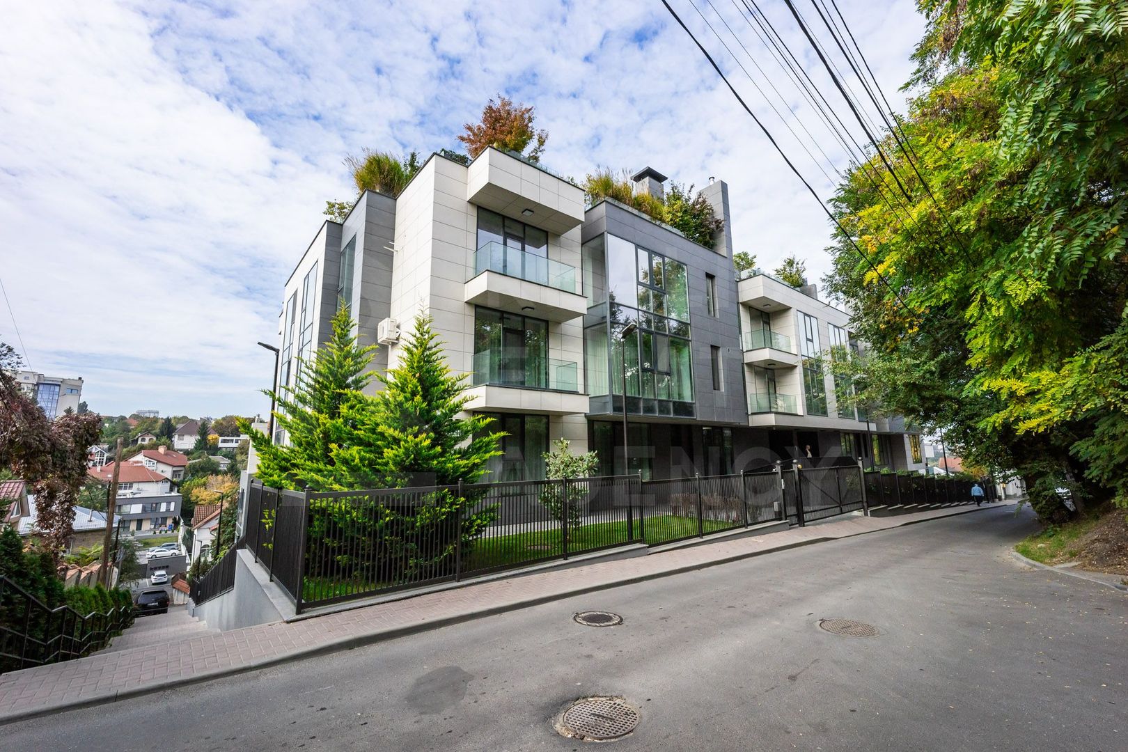 Chirie, apartament, 4 camere, Strada Universității, Centru - Poză 26