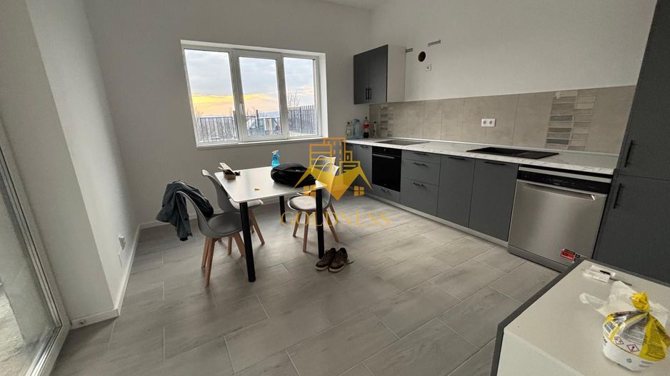 Casa moderna, prima inchiriere, 600 mp teren, curte, parcare, Dezmir - Poză 3