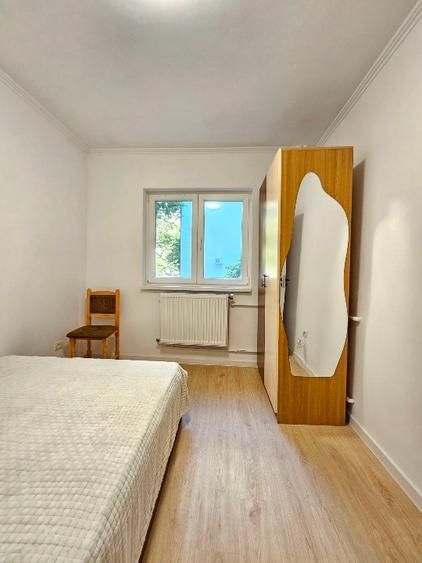 Apartament 2 camere. Decomandat. Cu Parcare.  La 5 min metrou Aparatorii Patriei - Poză 3