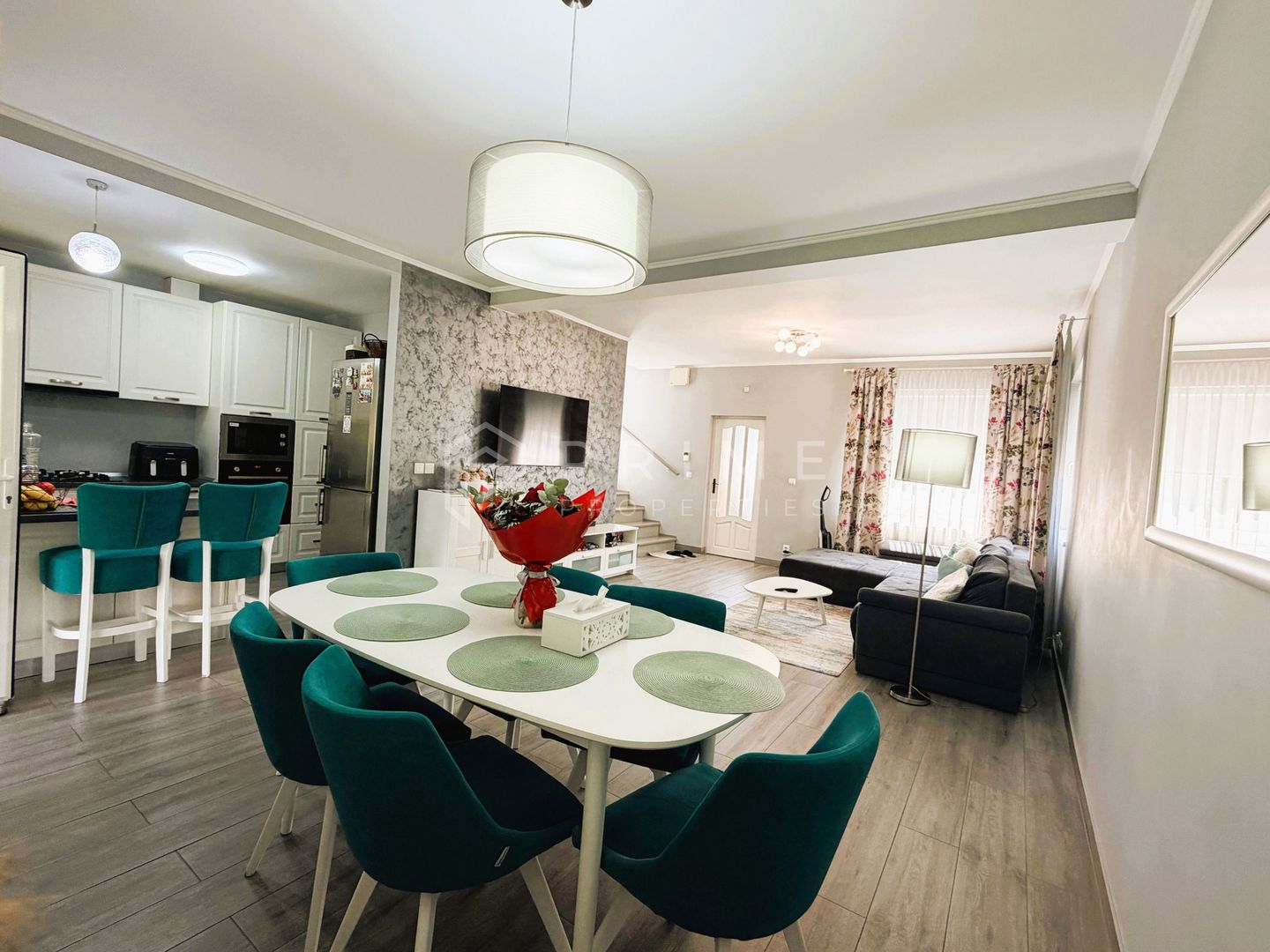 Duplex modern | Complet Mobilat și Utilat I Curte amenajată I Unirii - Poză 6