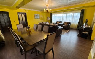 VILA 5 CAMERE 246 MP TEREN 817 MP CÂMPULUNG, 0 COMISION CUMPARATOR - Poză 45