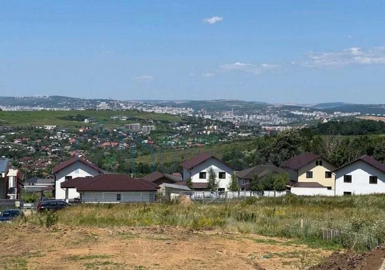 Teren intravilan 876mp, asfalt, utilitati, view, padure, la 8min Lidl - Poză 2