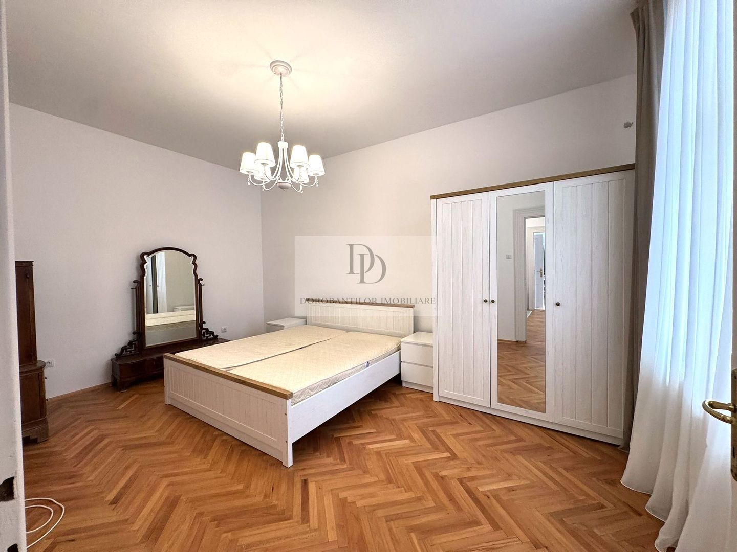 Apartament cu 3 camere Ultracentral | Parcare inclusă | Zona Horea - Poză 9