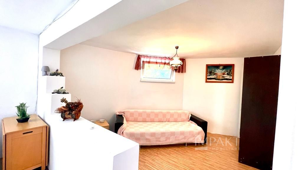 Casa deosebita cu 7 camere si piscina exterioara in cartierul Zorilor - Poză 20