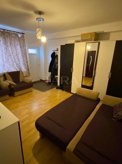 Apartament Semicentral cu 1 cameră și teren. - Poză 2